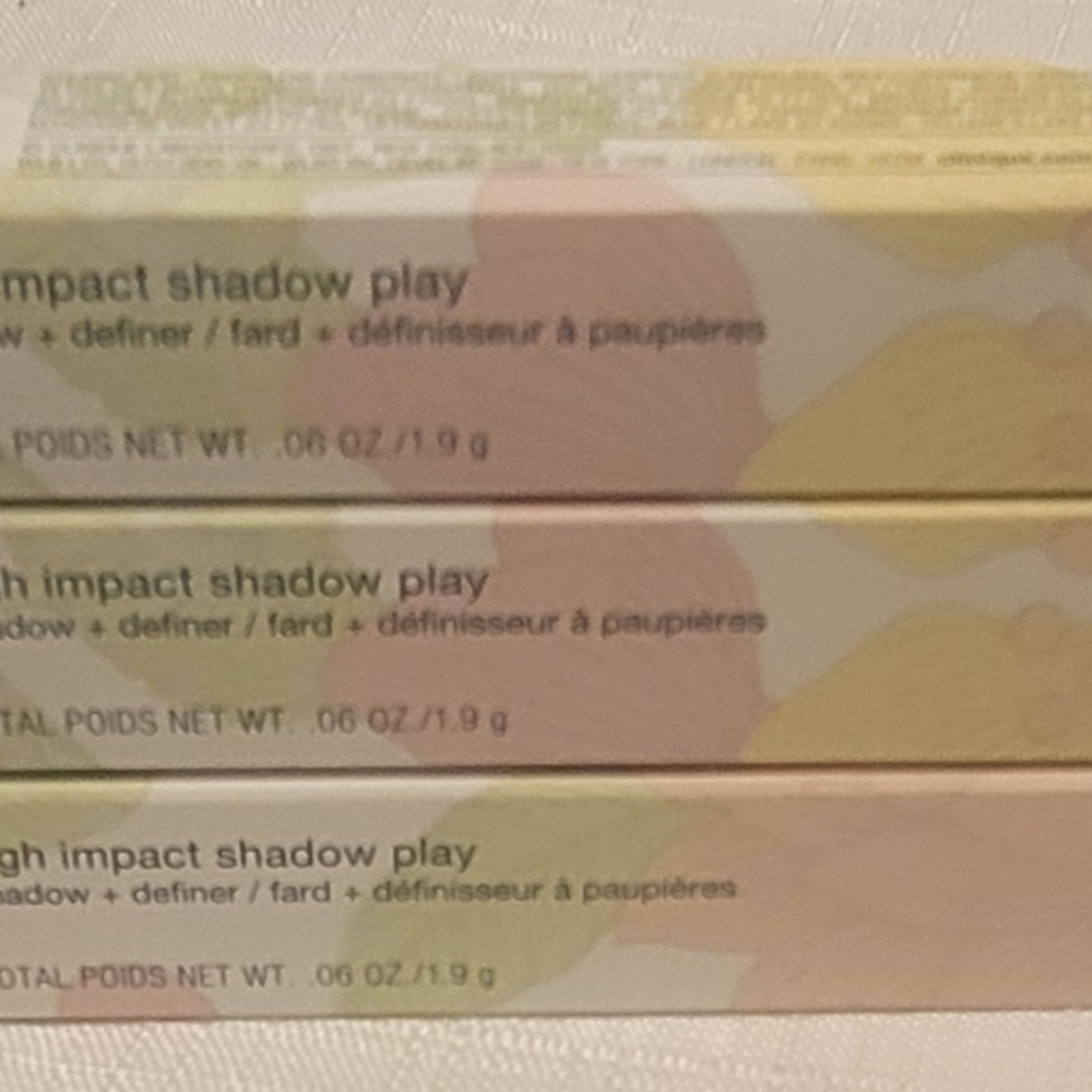Clinique High Impact Shadow Play